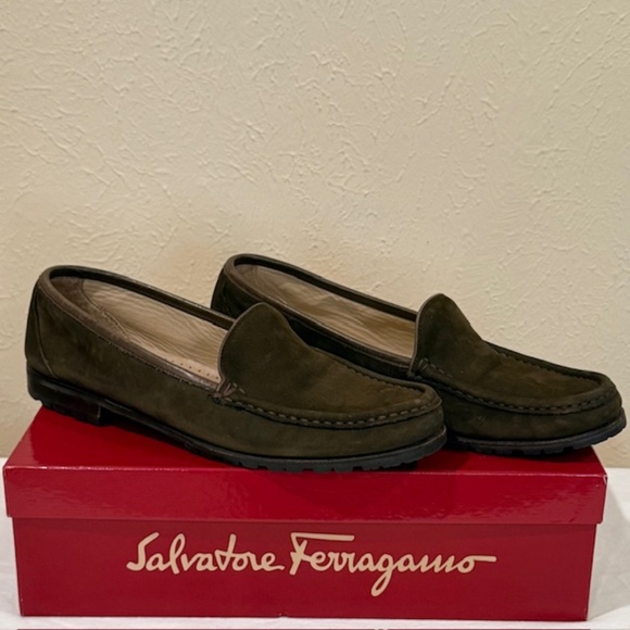 Salvatore Ferragamo Ladies Suede Loafer 8AA - Picture 1 of 7